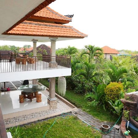 Umah Dayuh Hotel Ungasan  Exterior photo