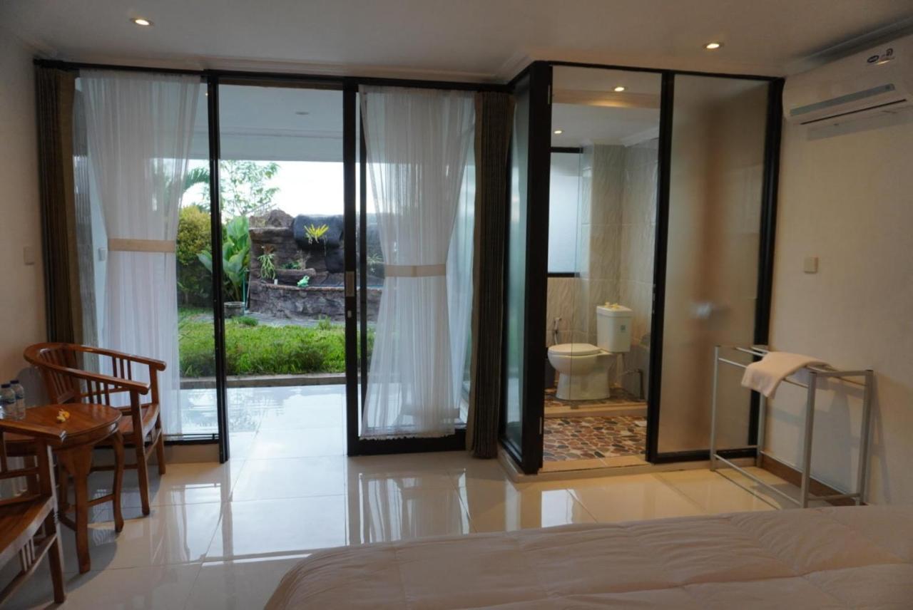 Umah Dayuh Hotel Ungasan  Exterior photo